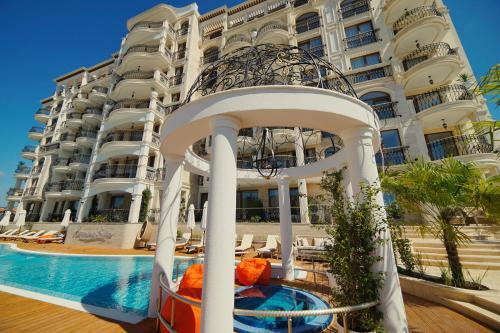 Apartcomplex Harmony Suites 10