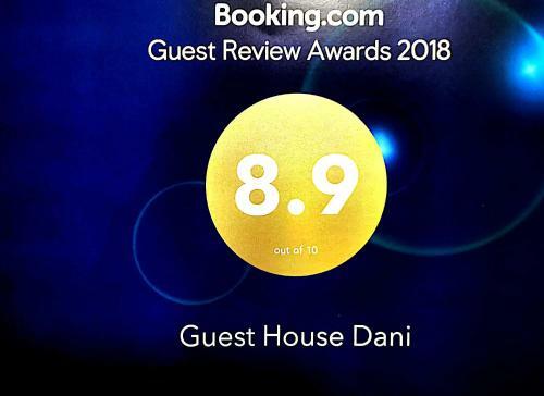 Hostal Guest House Dani
