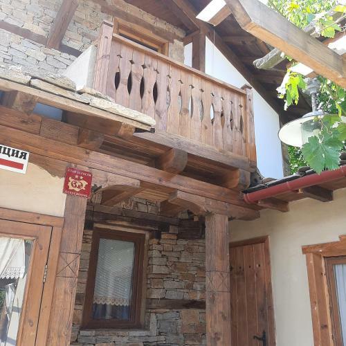 Hostal Skenderovata House