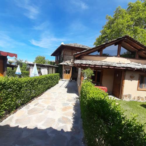 Hostal Skenderovata House