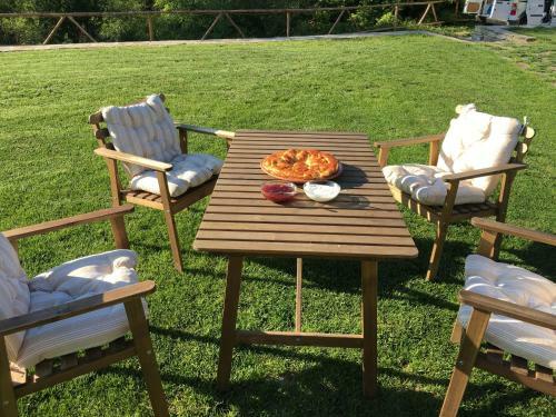 Leshten Guest Homes