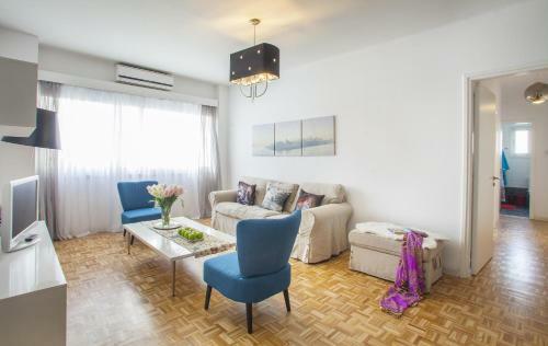 Omerou Apartment