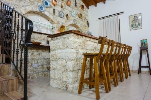 Kreouzos Stone House