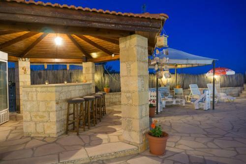 Kreouzos Stone House