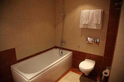Royal Plaza Apartments