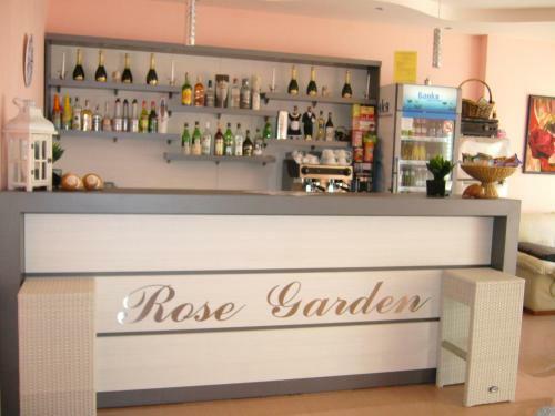 Rose Garden Hotel