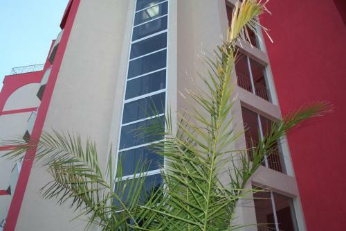 Rose Garden Hotel