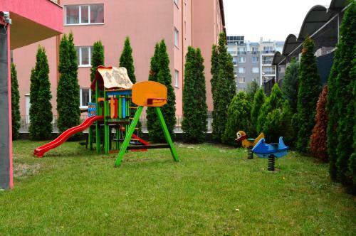 Rose Garden Hotel