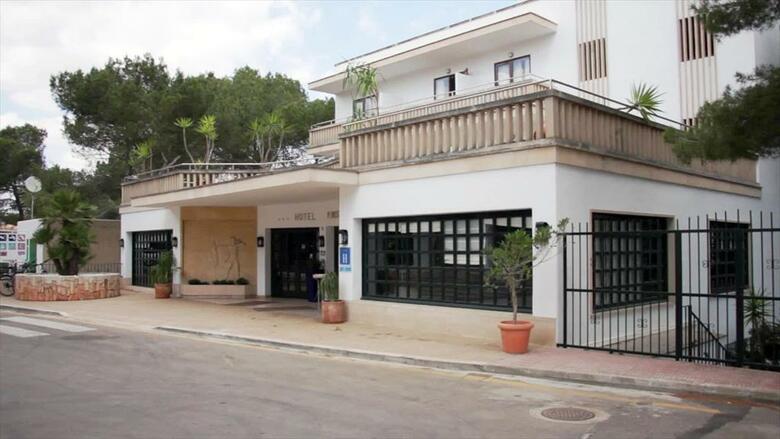 Pinos Playa Hotel