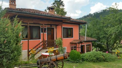 Hostal Mechta Guest House