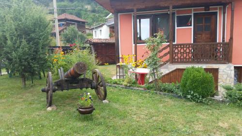 Hostal Mechta Guest House