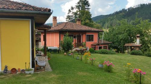 Hostal Mechta Guest House