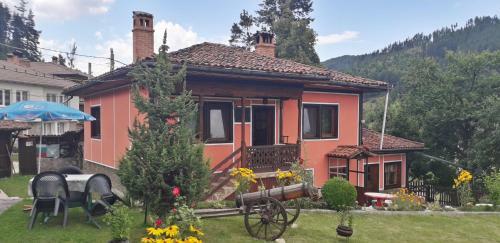 Hostal Mechta Guest House