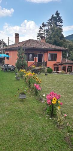 Hostal Mechta Guest House