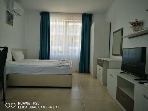 Sea Life Apartments Sinemorets