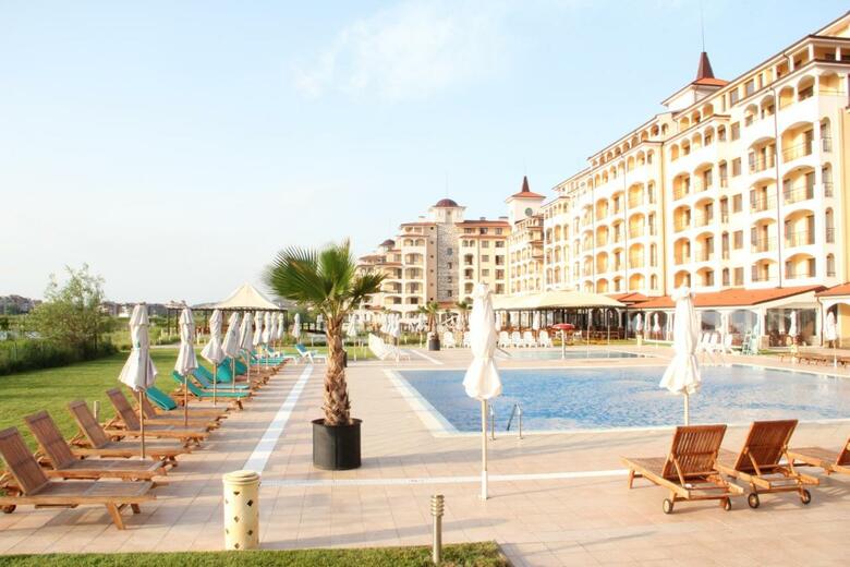 Aparthotel Sunrise All Suites Resort- All Inclusive