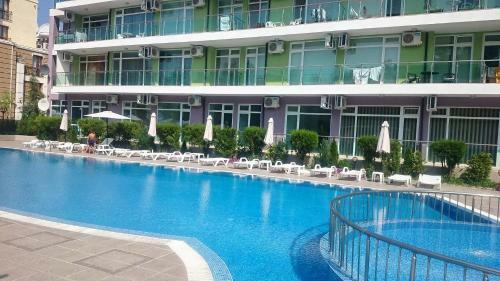 Family Apartments In Solmarin