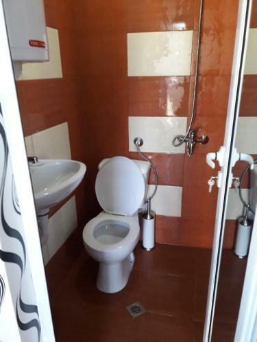 Hostal Guest House Tedi