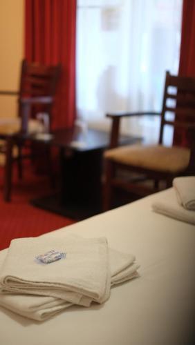 Hostal The Monastery Guest House