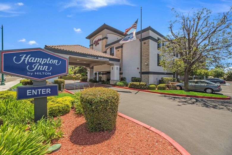 Hotel Hampton Inn Hayward