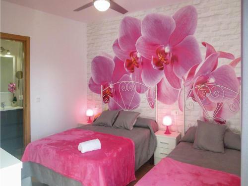 Six-bedroom Holiday Home In Sayalonga