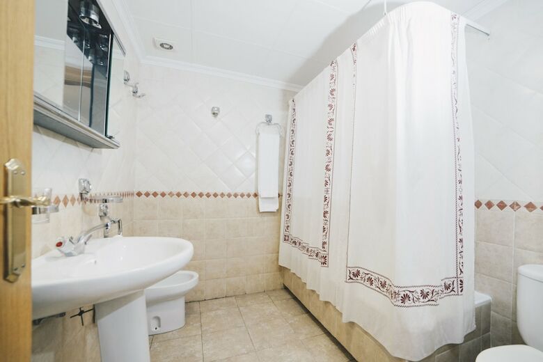 Hostal Gavilanes II