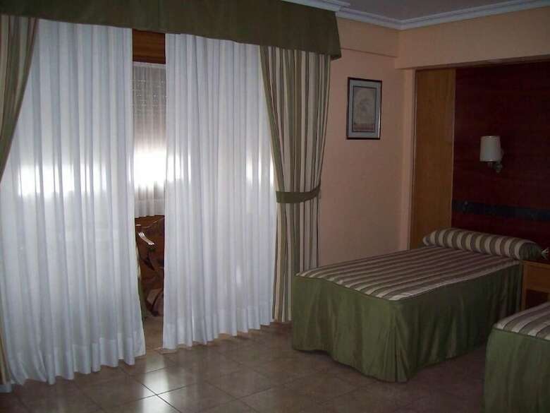 Hostal Gavilanes II