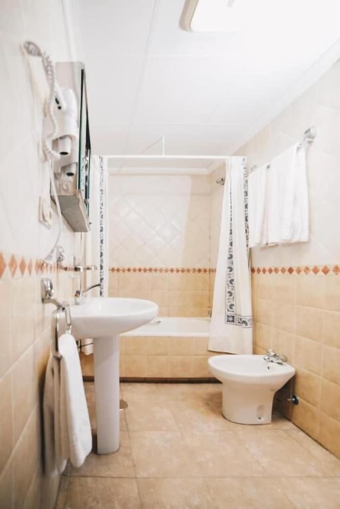 Hostal Gavilanes II