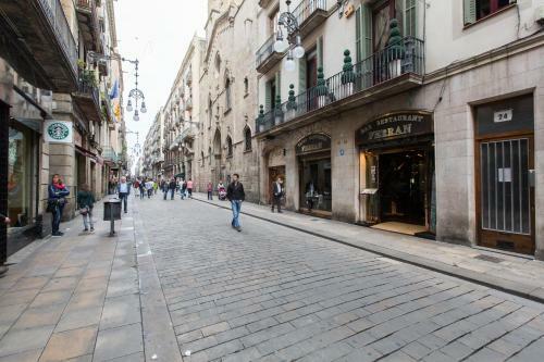 Apartamento En Ferran By The Streets