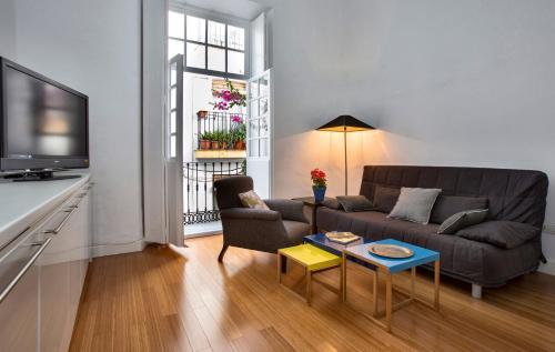 Stylish Old Town Apartment