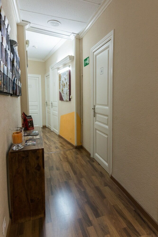 Hostal Lesseps