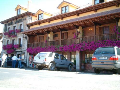 Hostal Hosteria Pe�a Sagra