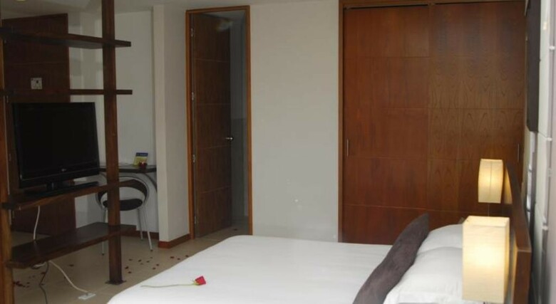 Hotel Cyan Suites