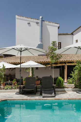 Hotel Entreolivos