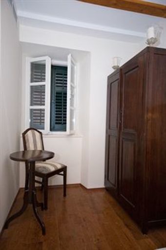 Residencia Roko House
