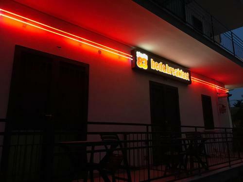 B&B Studio83