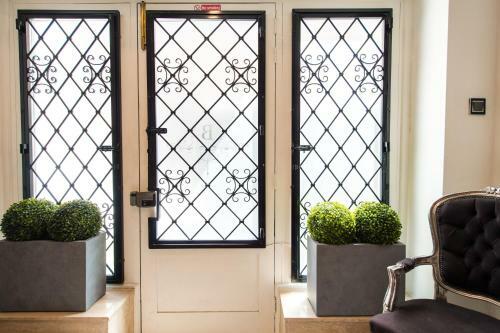 Hostal Backstage Boutique Townhouse