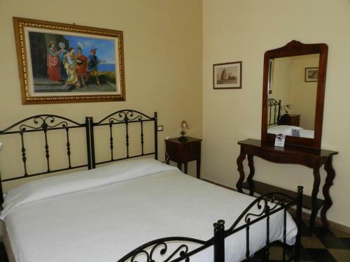 Hostal A Due Passi Dal Duomo B&B