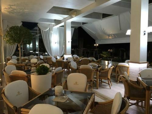Hotel Universo