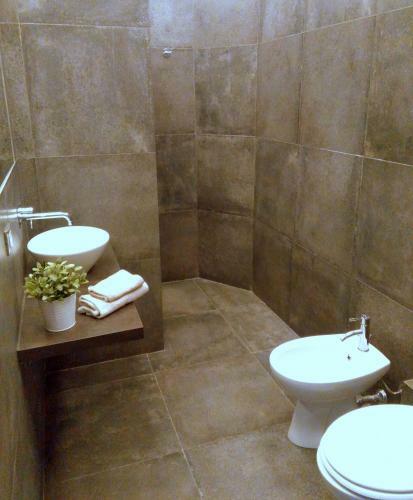Hostal Aragona Rooms