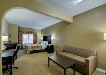 Hotel Comfort Suites
