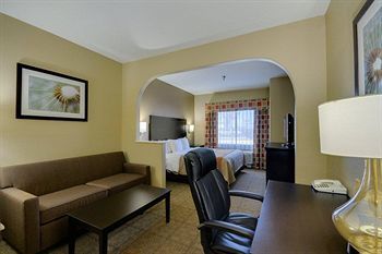 Hotel Comfort Suites