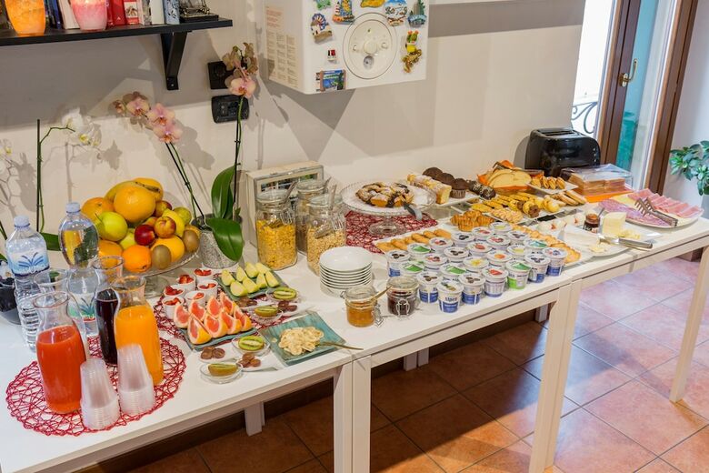 Bed & Breakfast Veronetta House