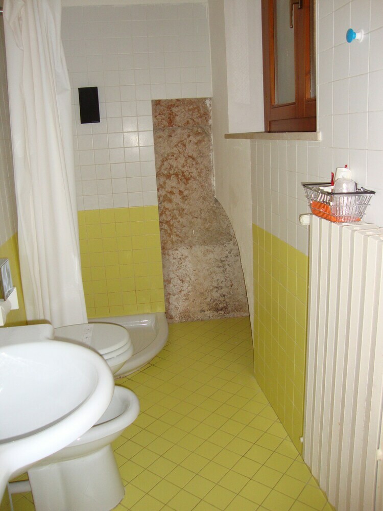 Bed & Breakfast Veronetta House