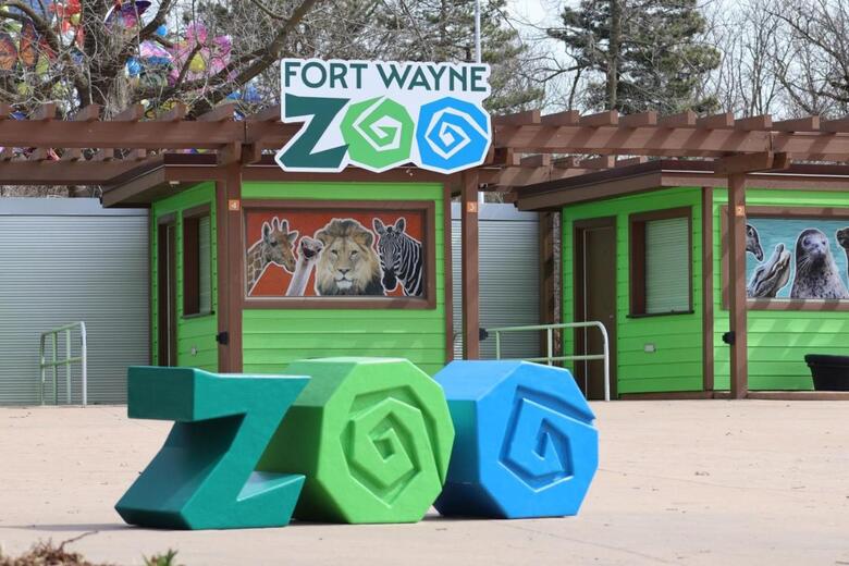 Hotel *candlewood Suites*