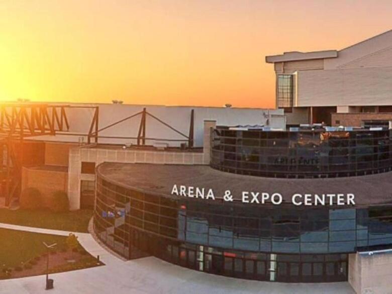 Hotel *candlewood Suites*