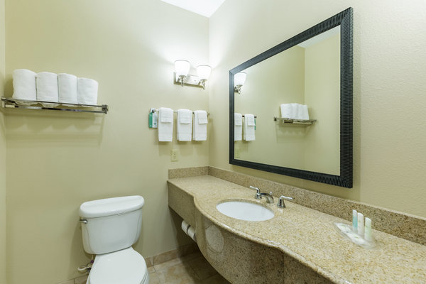 Hotel Comfort Suites