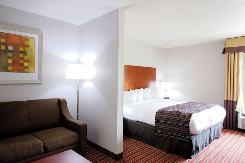 Hotel Comfort Suites Alpharetta