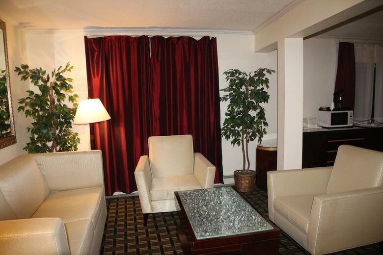 Bedford Plaza Hotel