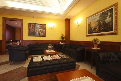 Tricolore Hotel